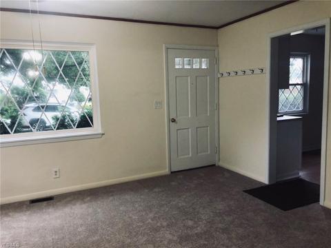 1021 Thayer Ave, Ashtabula, OH 44004 photo 9