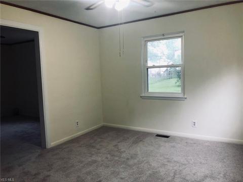 1021 Thayer Ave, Ashtabula, OH 44004 photo 10