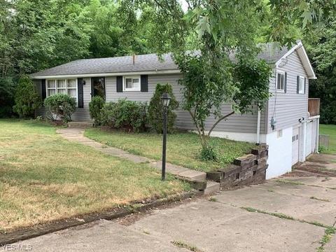 4631 18th St NW, Canton, OH 44708 photo 1