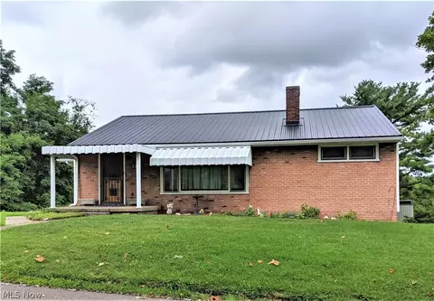 230 Maple St, Smithfield, OH 43948 photo 3