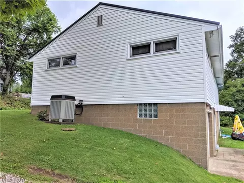 230 Maple St, Smithfield, OH 43948 photo 6
