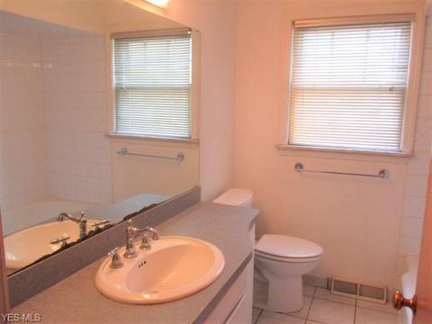 713 Ronlee Ln, Boardman, OH 44512 photo 10