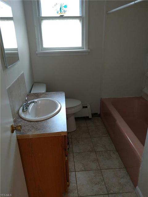 1748 E 29th St, Lorain, OH 44055 photo 12