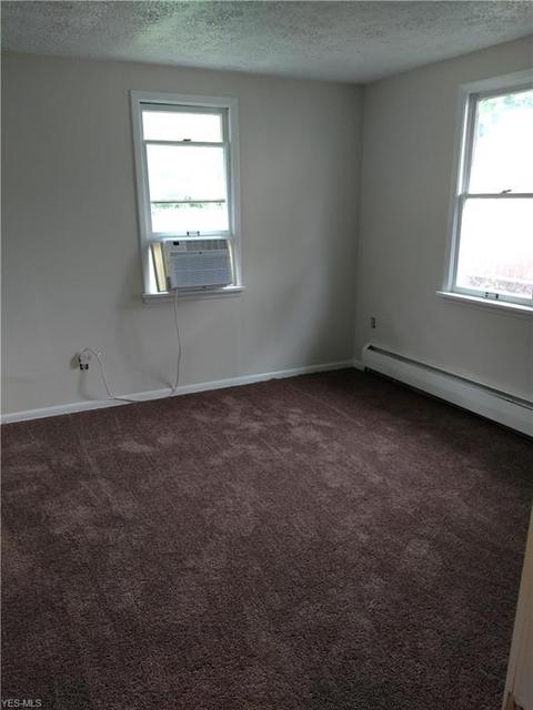 1748 E 29th St, Lorain, OH 44055 photo 14