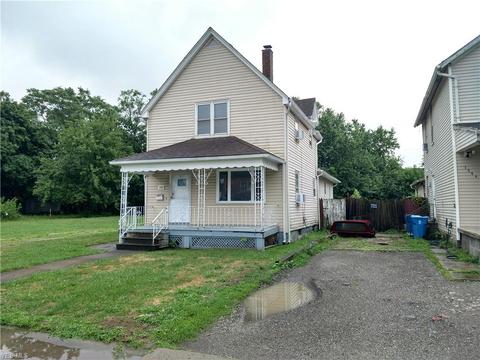 1748 E 29th St, Lorain, OH 44055 photo 3