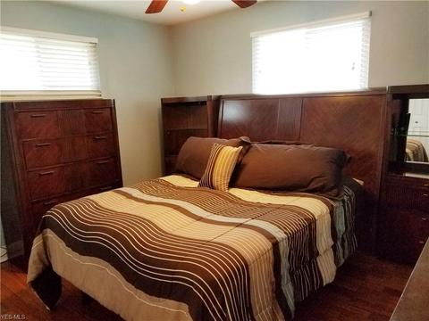 11000 Johnson Dr, Parma, OH 44130 photo 7