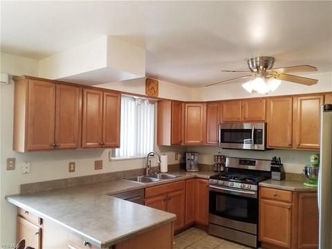 11000 Johnson Dr, Parma, OH 44130 photo 21