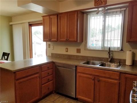 11000 Johnson Dr, Parma, OH 44130 photo 19