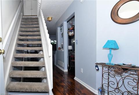 1022 Meadow Run, Copley, OH 44321 photo 3