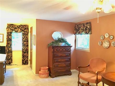 147 Devonshire Ct, Elyria, OH 44035 photo 13