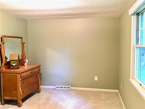 147 Devonshire Ct, Elyria, OH 44035 photo 18