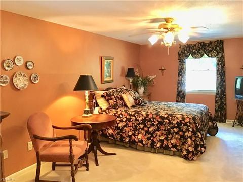 147 Devonshire Ct, Elyria, OH 44035 photo 11
