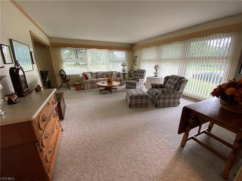 415 E 18th St, Dover, OH 44622 photo 4