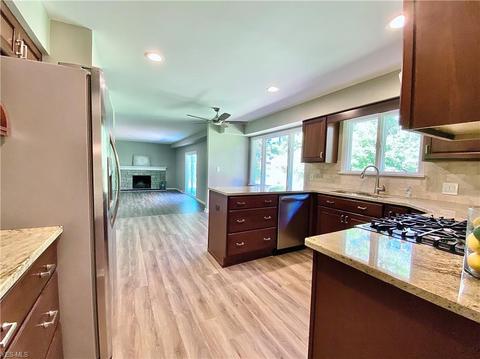37375 Fox Run Dr, Solon, OH 44139 photo 5