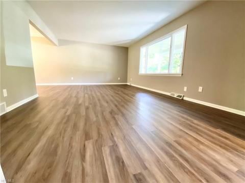37375 Fox Run Dr, Solon, OH 44139 photo 17