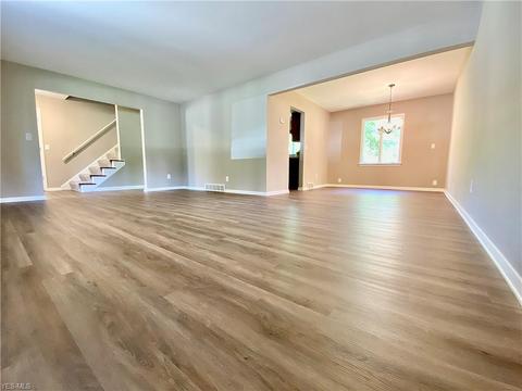 37375 Fox Run Dr, Solon, OH 44139 photo 16