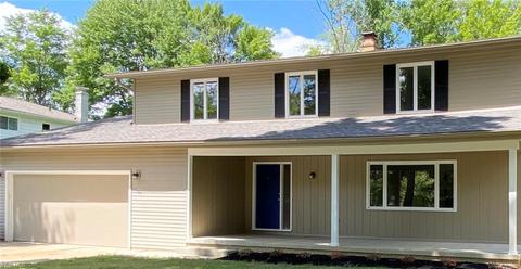 37375 Fox Run Dr, Solon, OH 44139 photo 1