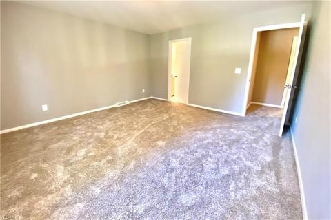 37375 Fox Run Dr, Solon, OH 44139 photo 9