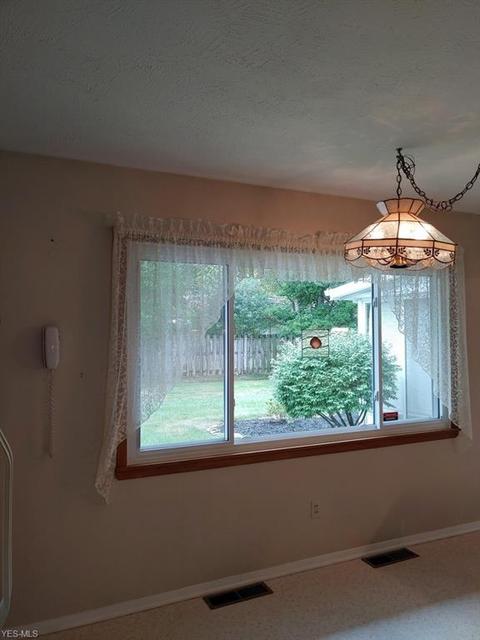60 Meadow Dr, Berea, OH 44017 photo 13