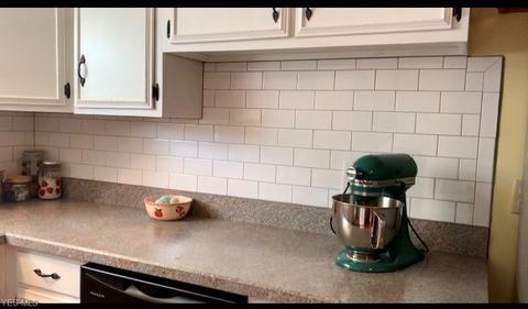 457 High St, Elyria, OH 44035 photo 6