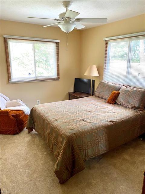 6110 Thunderbird Dr, Maple Heights, OH 44137 photo 5