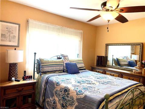 6110 Thunderbird Dr, Maple Heights, OH 44137 photo 9