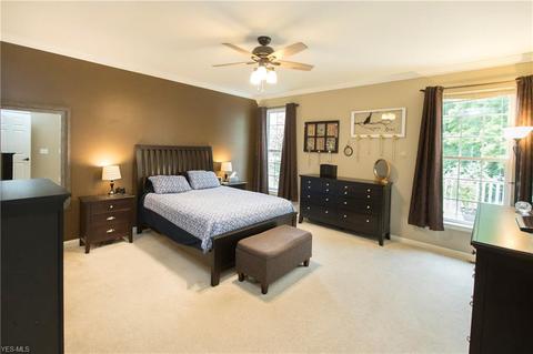 149 Cobblestone Ct, Berea, OH 44017 photo 16