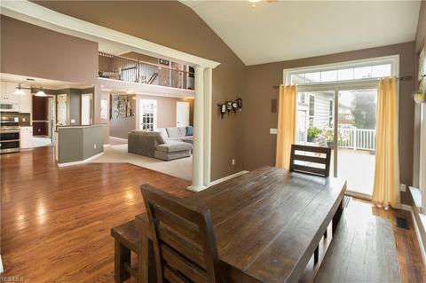 149 Cobblestone Ct, Berea, OH 44017 photo 11