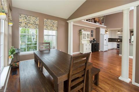 149 Cobblestone Ct, Berea, OH 44017 photo 10