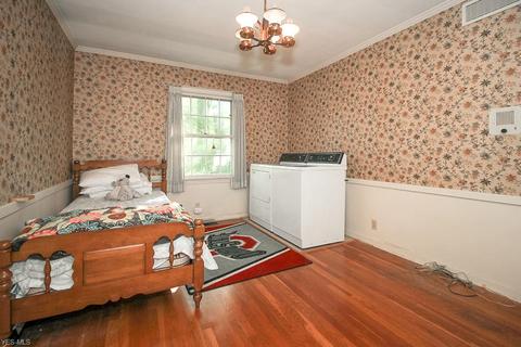 957 Elywood Dr, Elyria, OH 44035 photo 5