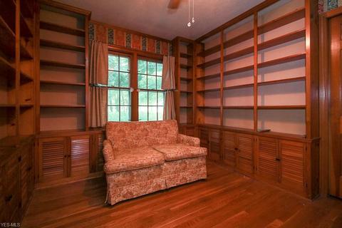 957 Elywood Dr, Elyria, OH 44035 photo 10
