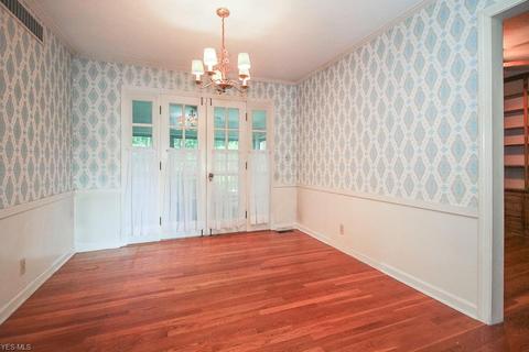 957 Elywood Dr, Elyria, OH 44035 photo 9