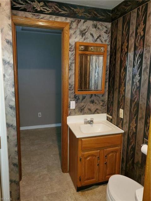 4205 Valley Dr NW, Canton, OH 44708 photo 18