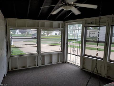 4205 Valley Dr NW, Canton, OH 44708 photo 4