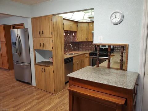 4205 Valley Dr NW, Canton, OH 44708 photo 11