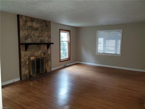 4205 Valley Dr NW, Canton, OH 44708 photo 7