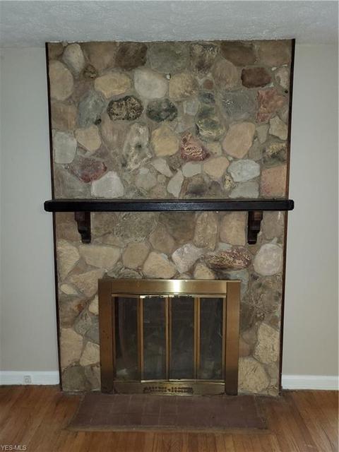 4205 Valley Dr NW, Canton, OH 44708 photo 9