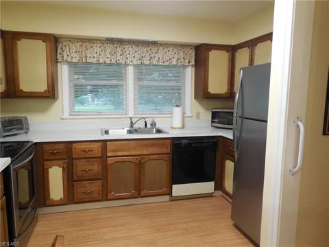 6715 Solon Blvd, Solon, OH 44139 photo 2
