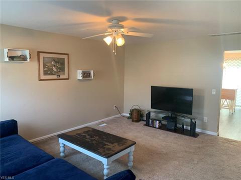 1736 Robindale St, Wickliffe, OH 44092 photo 6