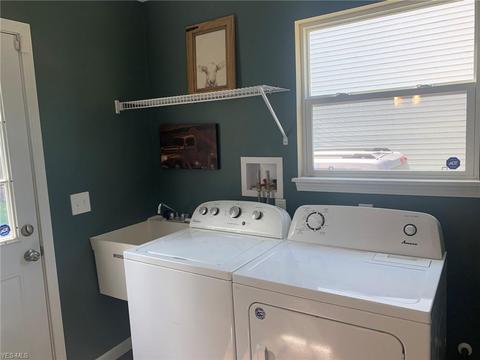 1736 Robindale St, Wickliffe, OH 44092 photo 5