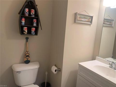 1736 Robindale St, Wickliffe, OH 44092 photo 18