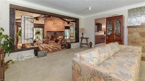 2128 Miami Rd, Euclid, OH 44117 photo 3