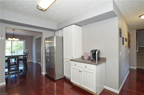 5413 Carlson Ln, Ashtabula, OH 44004 photo 8