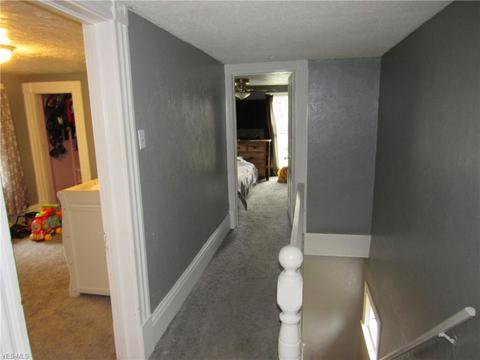 411 Thayer Ave, Ashtabula, OH 44004 photo 14