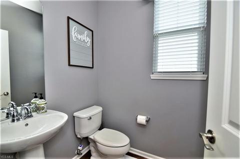 655 Joseph Dr, Aurora, OH 44202 photo 6