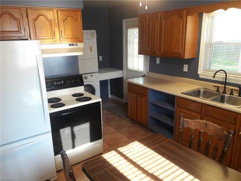2130 W 13th St, Ashtabula, OH 44004 photo 8