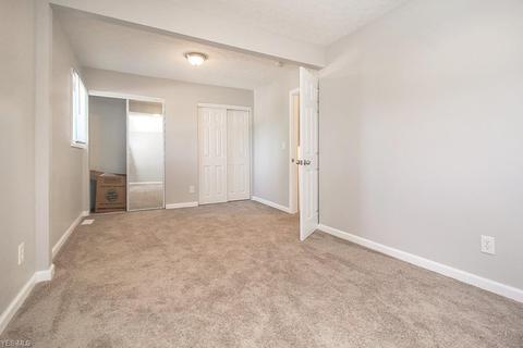 146 Elbe St, Elyria, OH 44035 photo 24