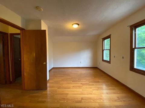 2381 Elyria Ave, Lorain, OH 44055 photo 10