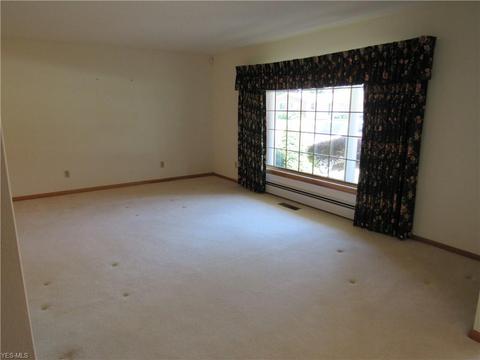 1421 Westminister Ave, Ashtabula, OH 44004 photo 2