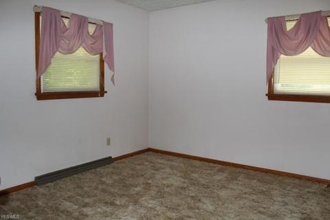 7141 Laurelview Cir NE, Canton, OH 44721 photo 6